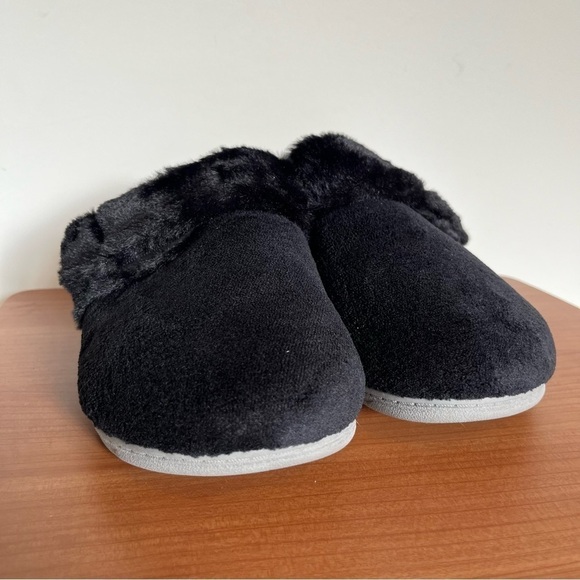Vionic Black Adjustable Slipper with Orthotic Arch Support - Marielle size 5 - Picture 4 of 7